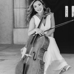 Photo Esther Back profile